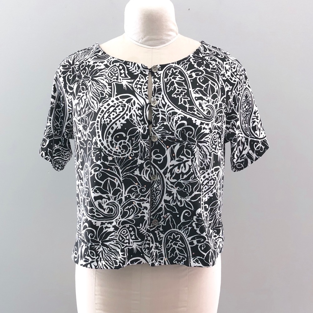 True Envy Cropped Sparkly Top Blouse